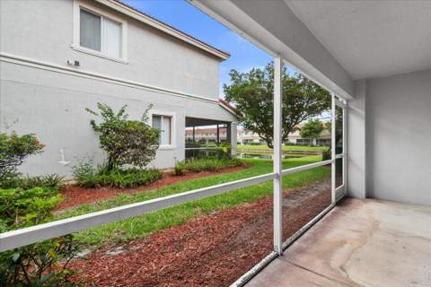 8128 Big Pine Way, Riviera Beach FL - photo 21 of 37