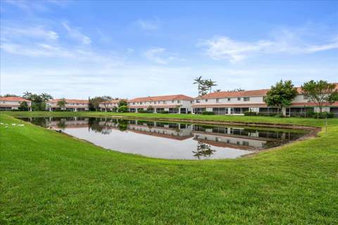 8128 Big Pine Way, Riviera Beach FL - photo 24 of 37