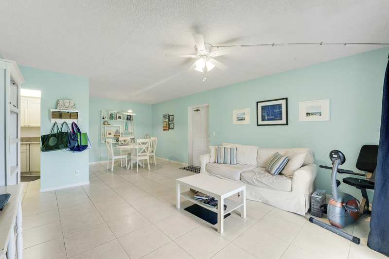 2 bedroom Condominium at 1112 Green Pine Boulevard #G1, Palm Club Village II Condo, West Palm Beach — photo 1