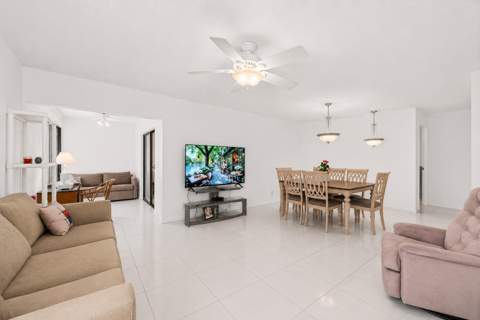 18762 Candlewick Drive, Boca Raton FL - photo 7 of 52