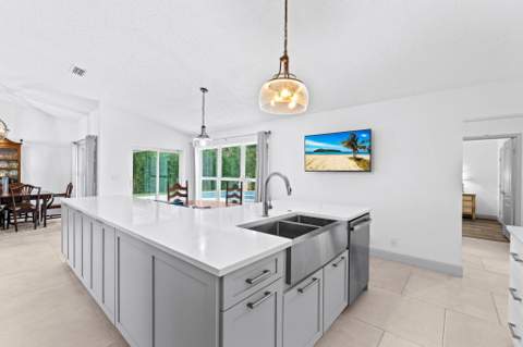 10223 Hunt Club Lane, Palm Beach Gardens FL - photo 19 of 58