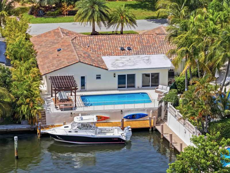 4 bedroom Single Family Residence at 3316 NE 40th Court, Bermuda-Riviera Sub Of Galt, Fort Lauderdale — photo 1