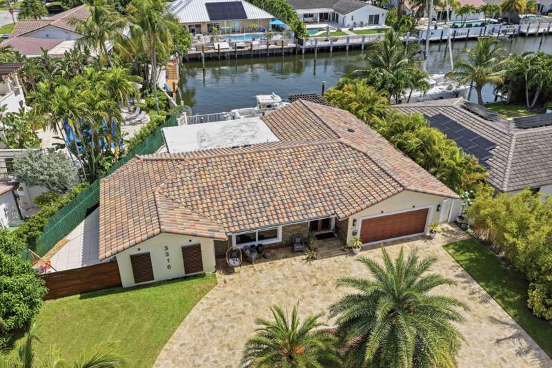 4 bedroom Single Family Residence at 3316 NE 40th Court, Bermuda-Riviera Sub Of Galt, Fort Lauderdale — photo 4