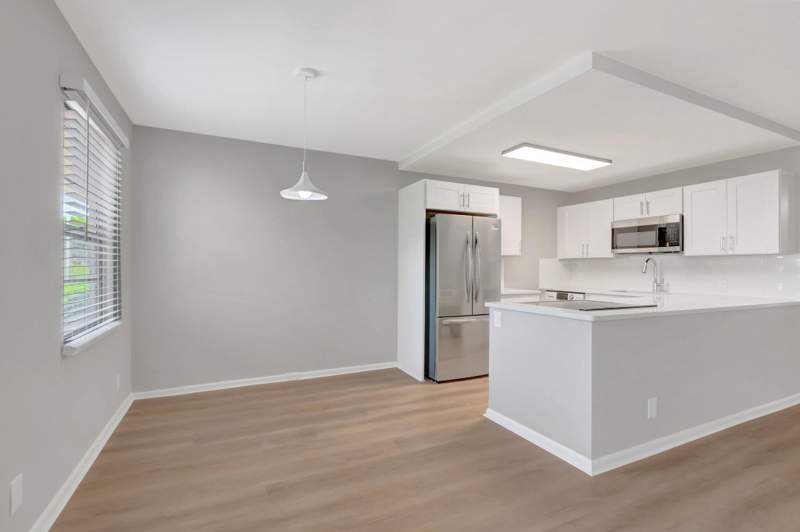 2 bedroom Condominium at 296 Fanshaw H, Century Village, Boca Raton — photo 5