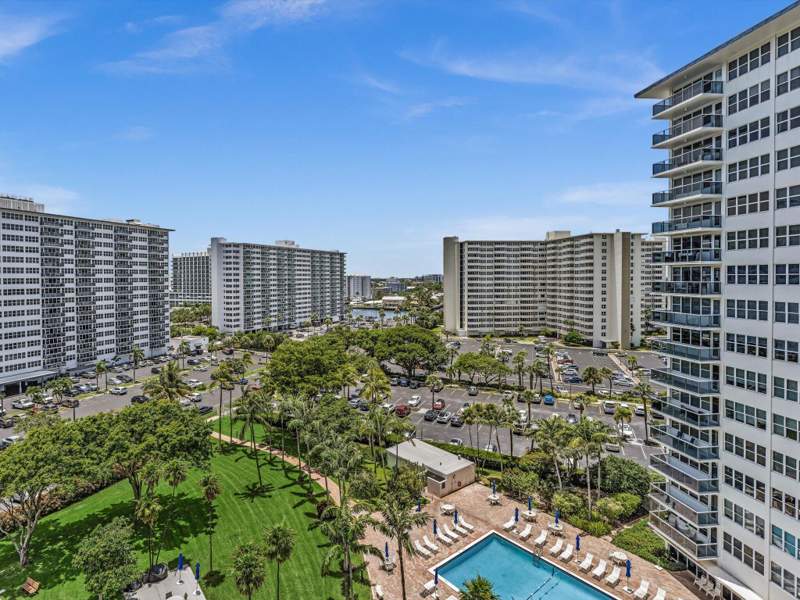 2 bedroom Stock Cooperative at 3300 NE 36th Street #1016, Coral Ridge Towers East Co-Op, Fort Lauderdale — photo 3
