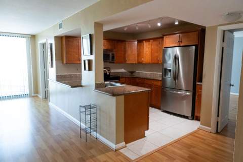 200 Leslie Drive #819, Hallandale Beach FL - photo 14 of 58