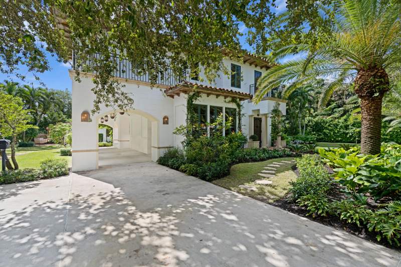 4 bedroom Single Family Residence at 308 Barcelona Road, El Cid, West Palm Beach — photo 2