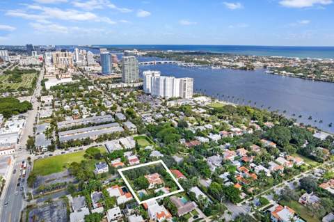308 Barcelona Road, West Palm Beach FL - photo 12 of 61