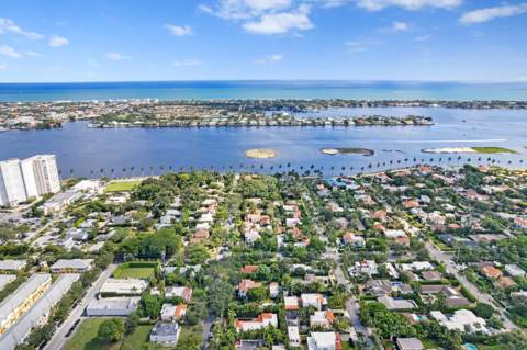 308 Barcelona Road, West Palm Beach FL - photo 15 of 61