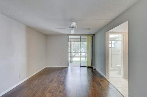 6751 N University Drive #302, Tamarac FL - photo 17 of 44