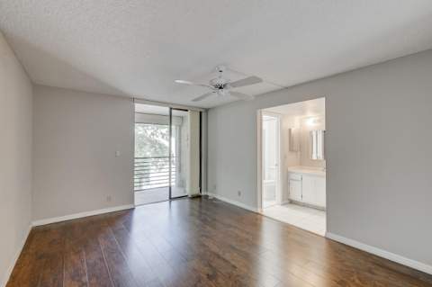 6751 N University Drive #302, Tamarac FL - photo 18 of 44