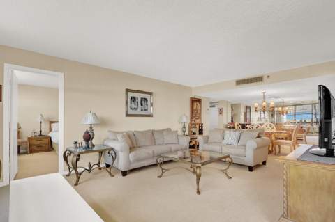 1648 Jupiter Cove Drive #214, Jupiter FL - photo 15 of 40