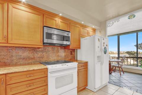 1648 Jupiter Cove Drive #214, Jupiter FL - photo 21 of 40