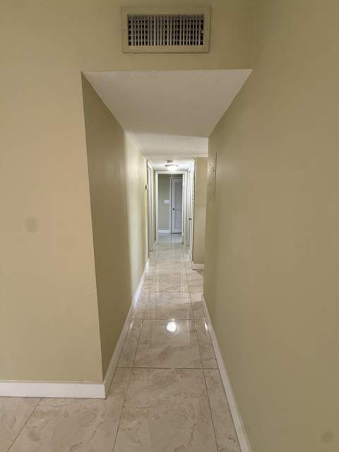 22 Golfs Edge #B, West Palm Beach FL - photo 13 of 28