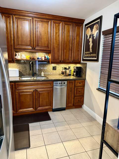 140 S Cypress Road #111, Pompano Beach FL - photo 8 of 31