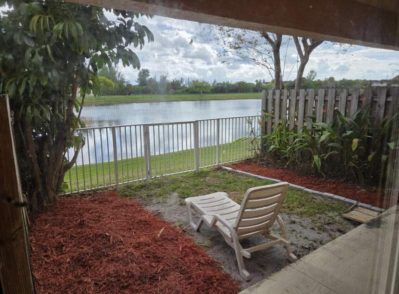 1 bedroom Condominium at 5200 NW 31st Avenue #143, Villas At Lakeview Condo, Fort Lauderdale — photo 2