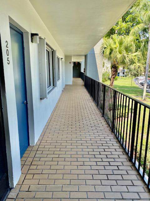 4801 Esedra Court #205, Lake Worth FL - photo 7 of 37