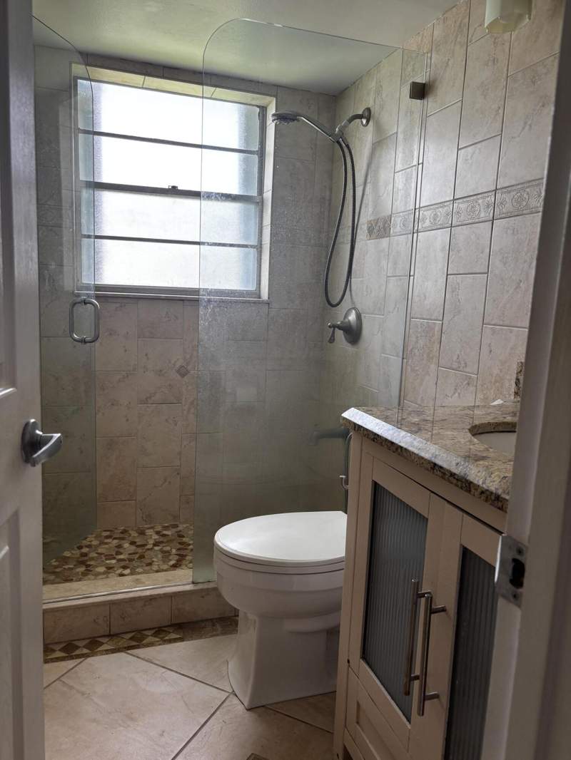 2 bedroom Condominium at 13 Chatham A, Century Village/Chatham Condos, West Palm Beach — photo 4