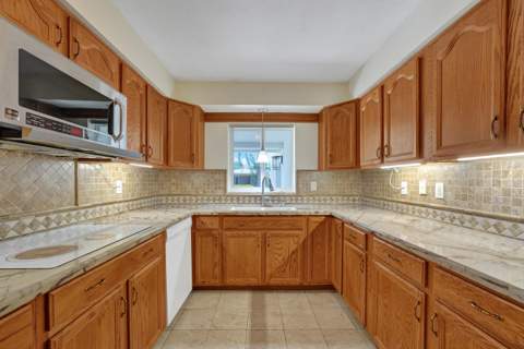 1745 NE 36th Street, Oakland Park FL - photo 18 of 44