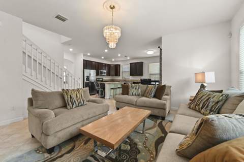 8899 Willow Cove Lane, Lake Worth FL - photo 8 of 35