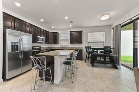 8899 Willow Cove Lane, Lake Worth FL - photo 10 of 35
