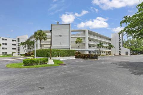 3326 Arcara Way #307, Lake Worth FL - photo 24 of 24