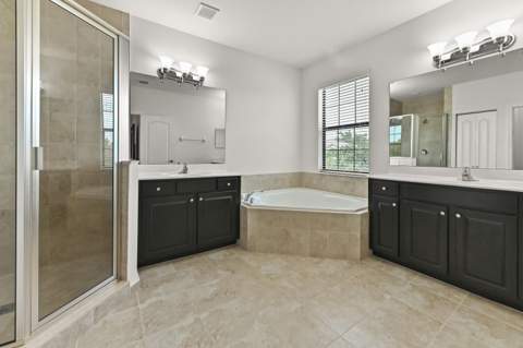 8899 Willow Cove Lane, Lake Worth FL - photo 15 of 35