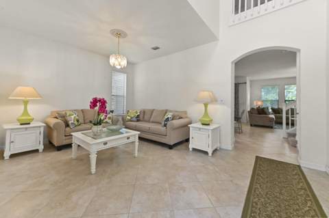 8899 Willow Cove Lane, Lake Worth FL - photo 22 of 35