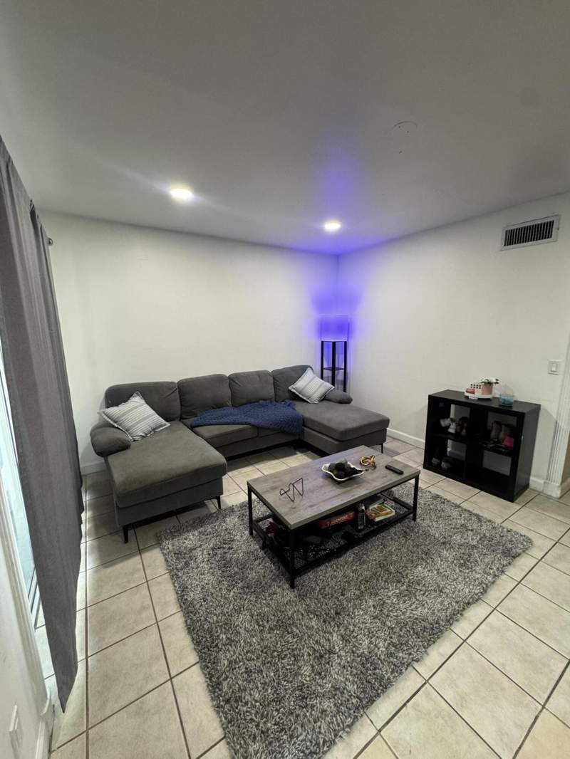 2 bedroom Townhouse at 5090 Elmhurst Road #C, Park Place Townhomes, West Palm Beach — photo 3