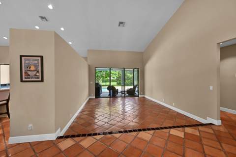 8571 NW 53rd Court, Coral Springs FL - photo 11 of 47