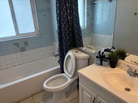 1250 SW 5th Terrace, Deerfield Beach FL - photo 11 of 18