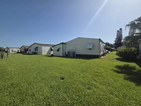8020 SE Shenandoah Drive, Hobe Sound FL - photo 22 of 26