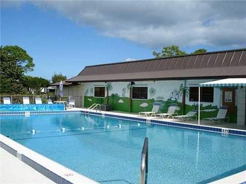 8020 SE Shenandoah Drive, Hobe Sound FL - photo 24 of 26