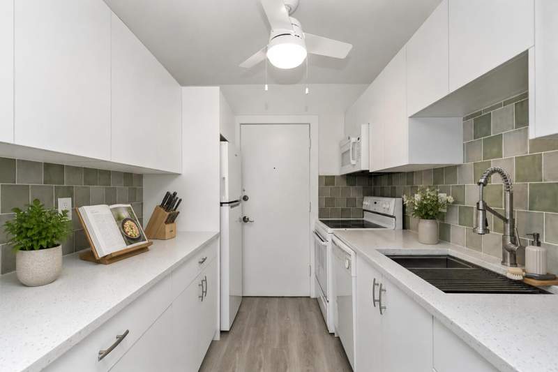1 bedroom Condominium at 2270 NE 68th Street #1908, Imperial Point Colonnades Condo, Fort Lauderdale — photo 4