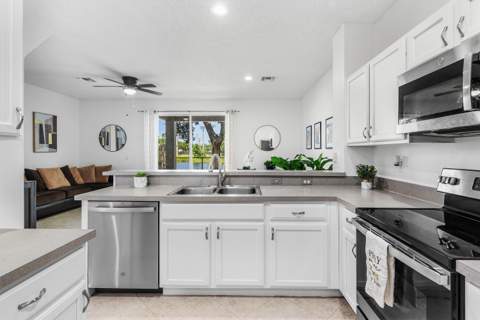 7874 Sienna Springs Drive, Lake Worth FL - photo 11 of 39