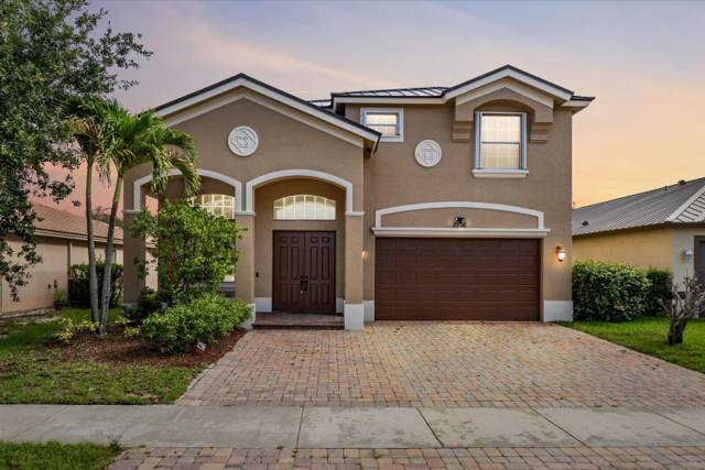 2166 SW NEWPORT ISLES Boulevard