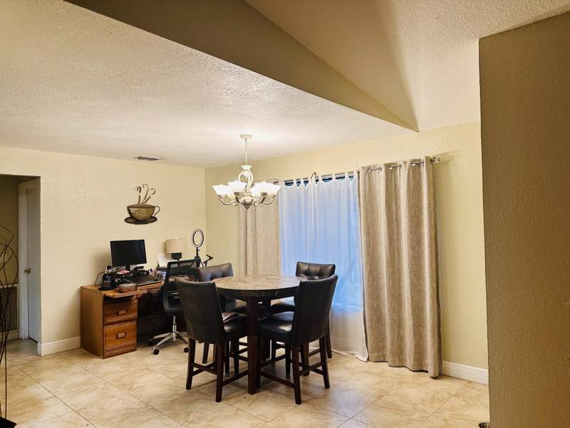 3 bedroom Single Family Residence at 637 SE Thornhill Drive, Port St Lucie Section 13, Port St. Lucie — photo 5
