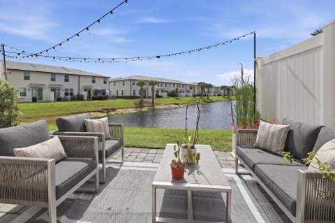 5650 Enclave Drive, Mangonia Park FL - photo 20 of 23