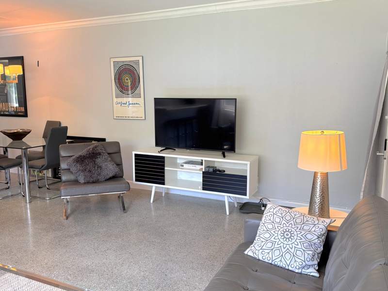 2 bedroom Stock Cooperative at 624 Antioch Avenue #6, Beachside Apts Co-Op, Fort Lauderdale — photo 5