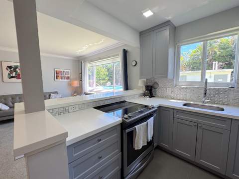 624 Antioch Avenue #6, Fort Lauderdale FL - photo 8 of 20