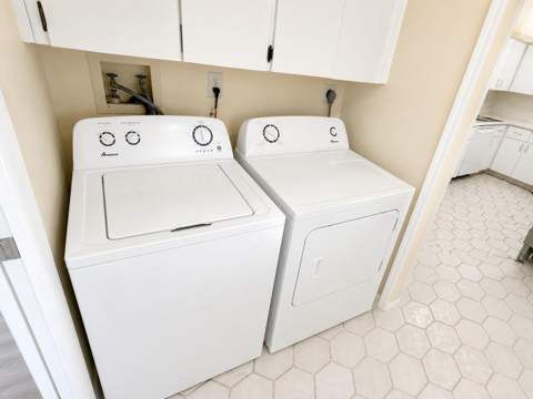3520 Oaks Way #402, Pompano Beach FL - photo 6 of 15