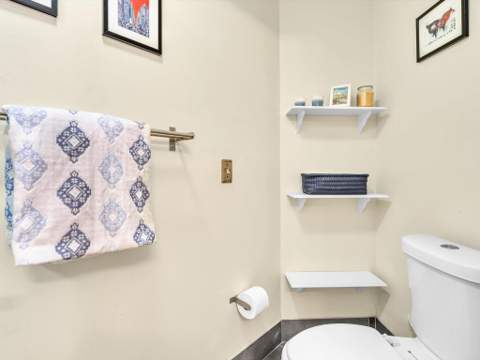 8 Hawthorne Lane, Boynton Beach FL - photo 14 of 77