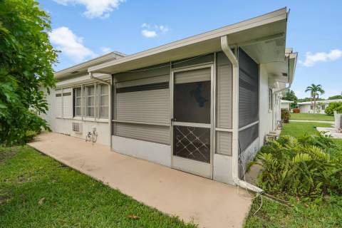 7105 NW 68th Avenue, Tamarac FL - photo 10 of 34