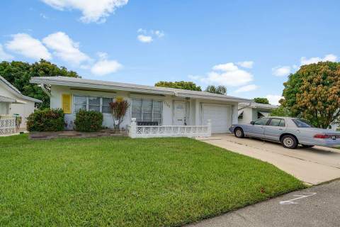 7105 NW 68th Avenue, Tamarac FL - photo 12 of 34
