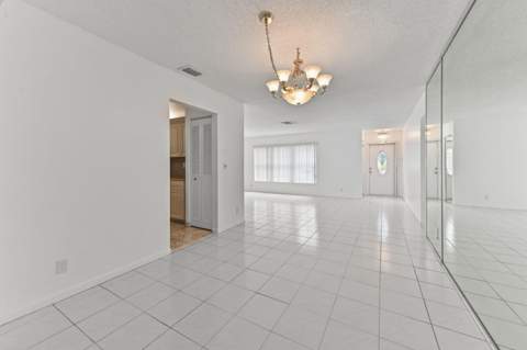 6387 Summer Sky Lane, Greenacres FL - photo 6 of 40