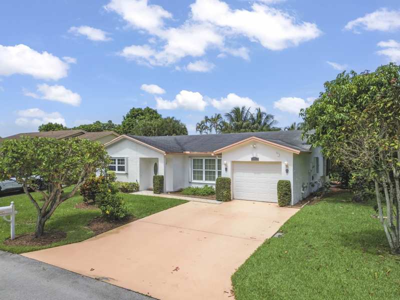 2 bedroom Single Family Residence at 6387 Summer Sky Lane, Lucerne Homes East, Greenacres — photo 1