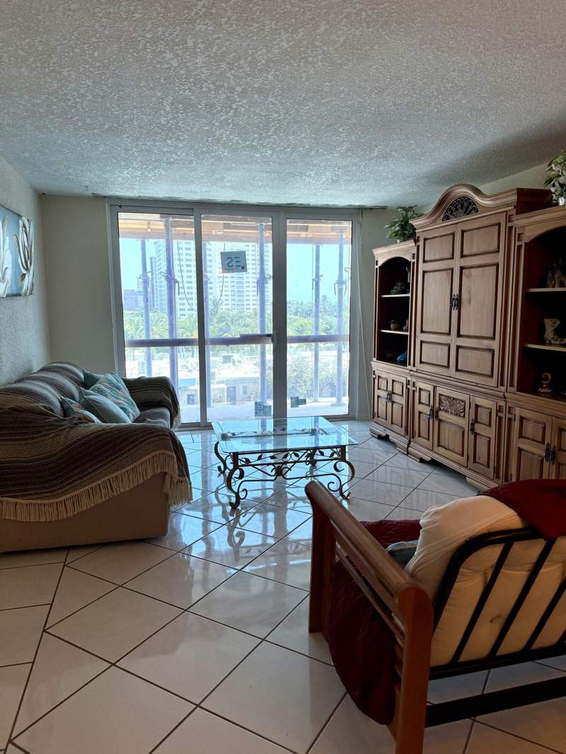1 bedroom Condominium at 101 Briny Avenue #409, Pompano Beach Club North Condo, Pompano Beach — photo 2
