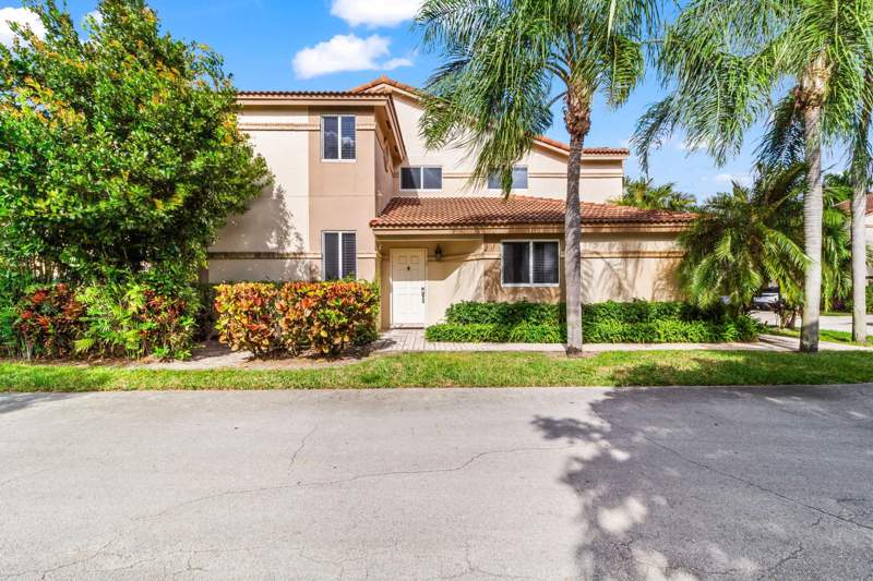 3 bedroom Townhouse at 6700 Via Regina, Plum At Boca Pointe Condos One Thru 15 Filed In Or, Boca Raton — photo 4