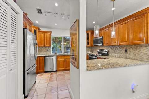 6700 Via Regina, Boca Raton FL - photo 16 of 46