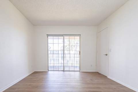 1635 SE Green Acres #Dd201, Port St. Lucie FL - photo 8 of 27